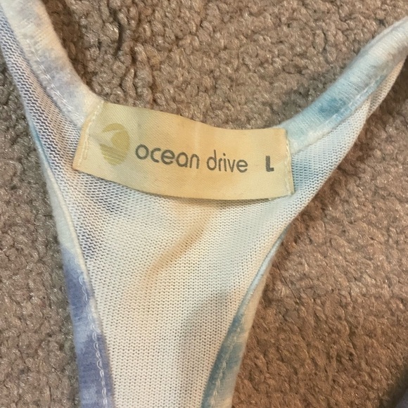 Ocean drive Tie dye racer back cropped tank size Large - Picture 2 of 4